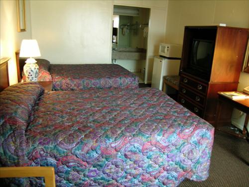 Sunshine Inn & Suites Virginia Beach Quarto foto